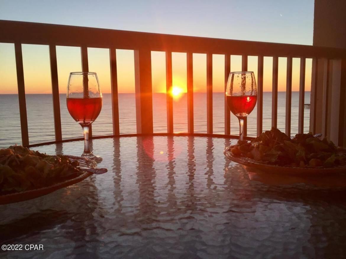 1005 Calypso Direct Ocean Front Master On The Gulf Apartment